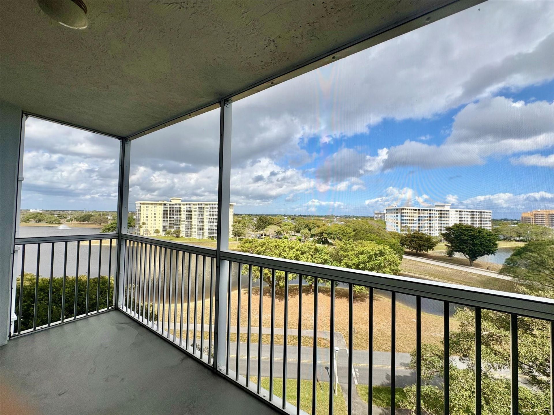 2940 N Course Drive, Unit 810, Pompano Beach, FL 33069 Photo
