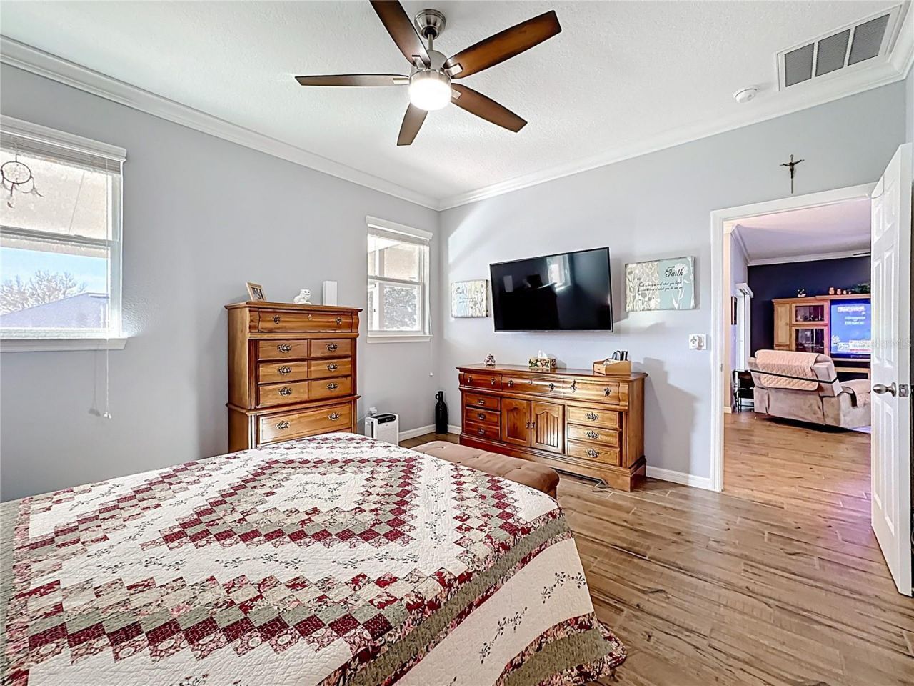 13000 Yale Bluff Drive, Grand Island, FL 32735 Photo