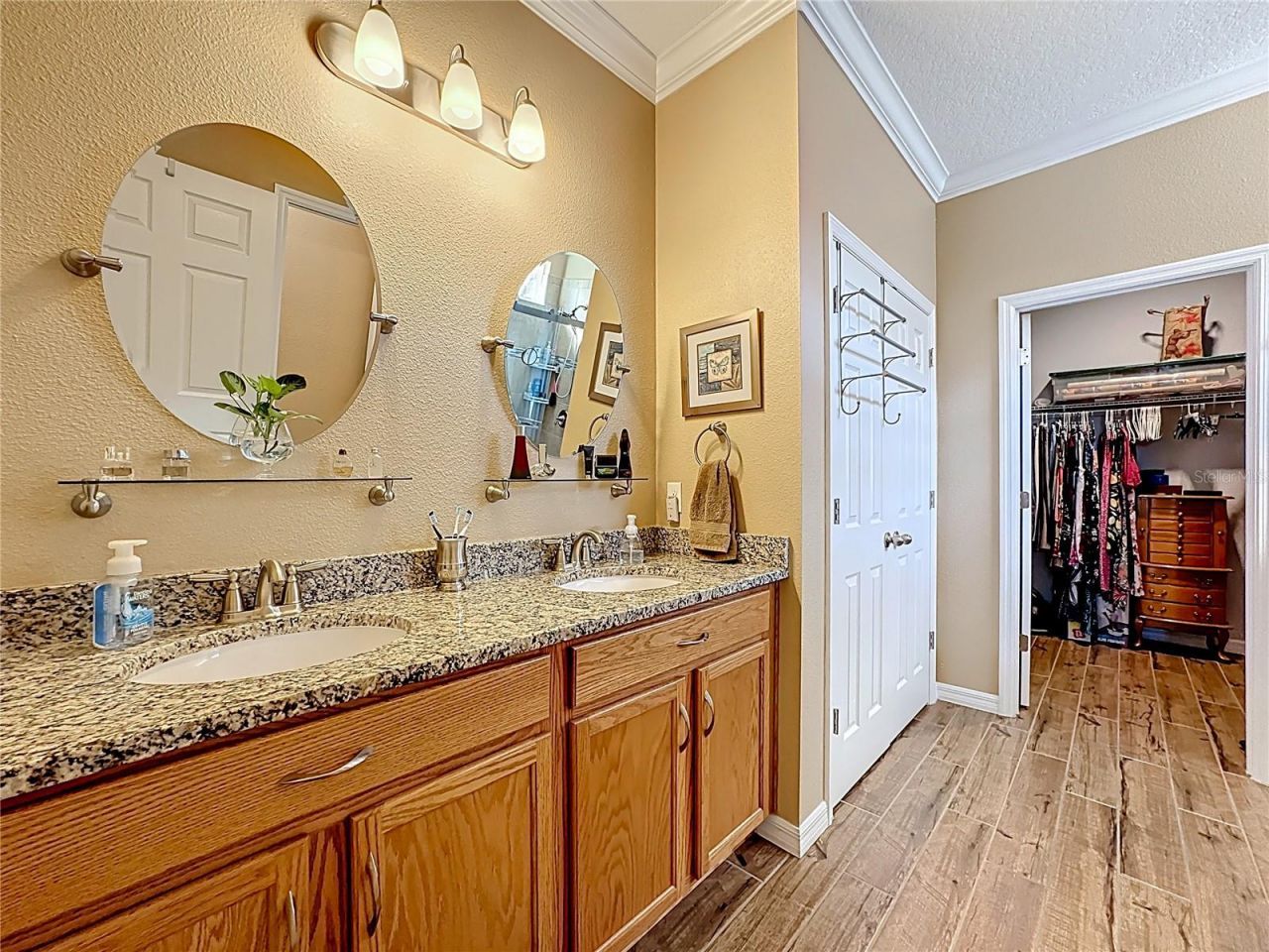 13000 Yale Bluff Drive, Grand Island, FL 32735 Photo