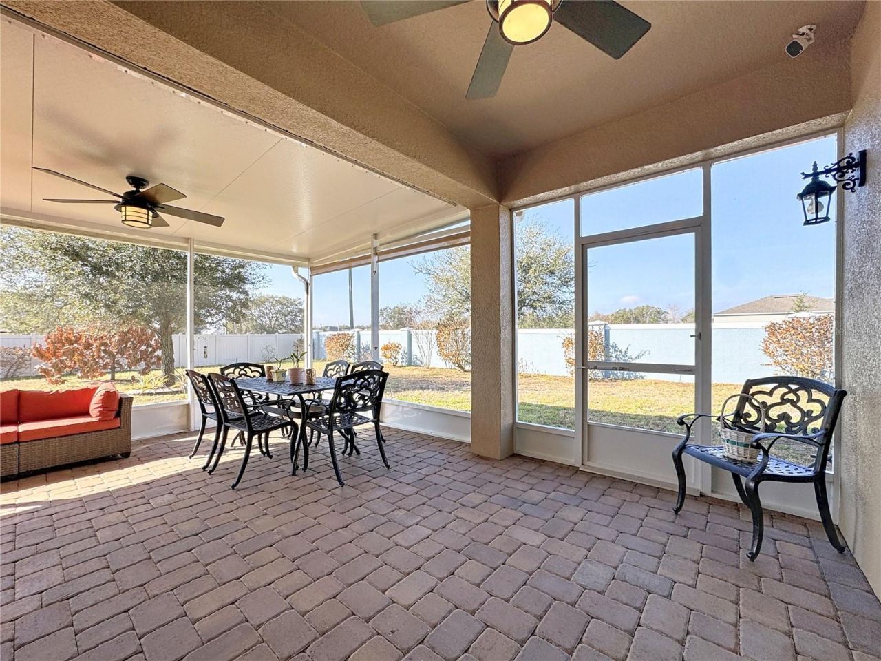 13000 Yale Bluff Drive, Grand Island, FL 32735 Photo