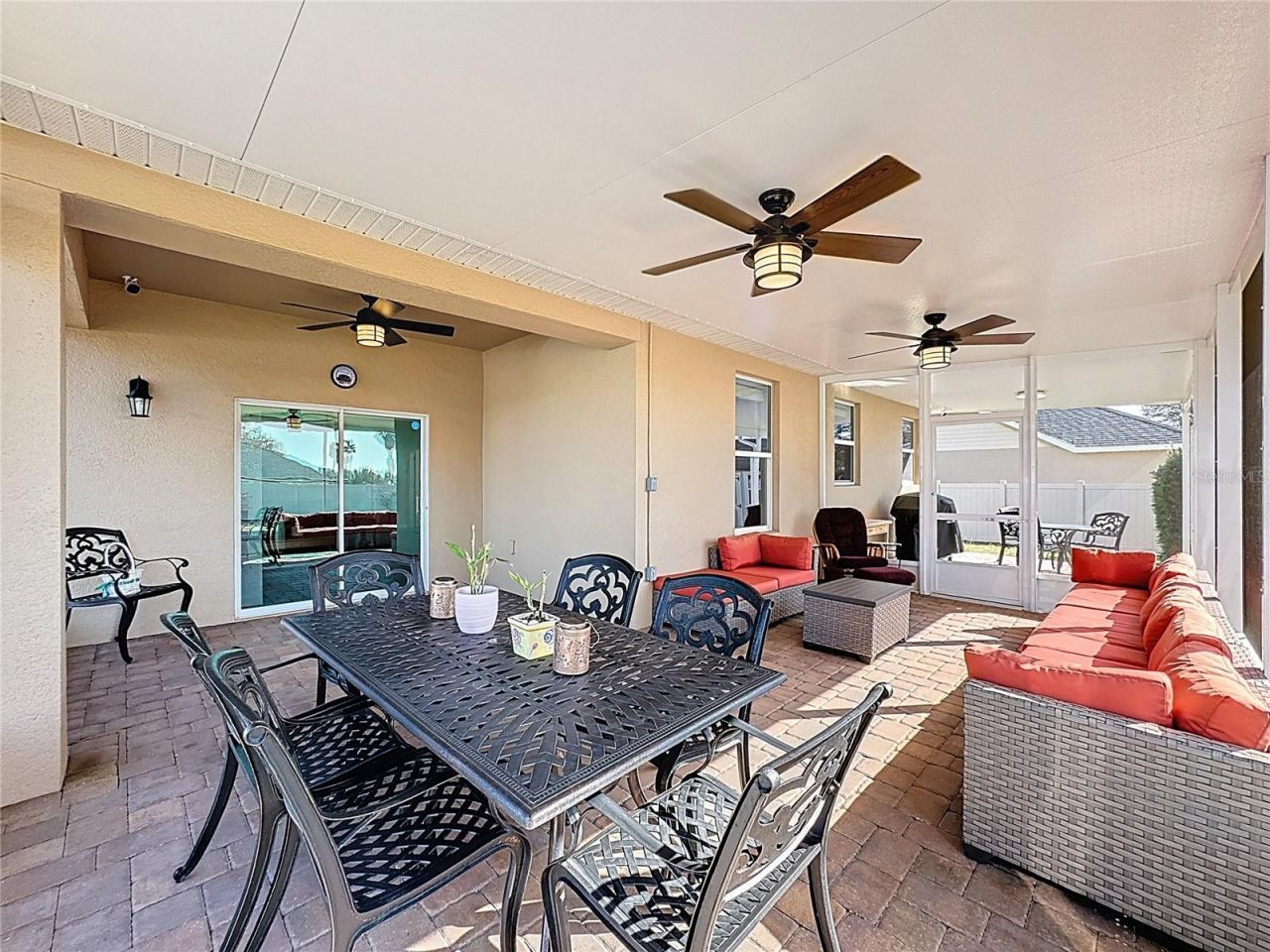 13000 Yale Bluff Drive, Grand Island, FL 32735 Photo