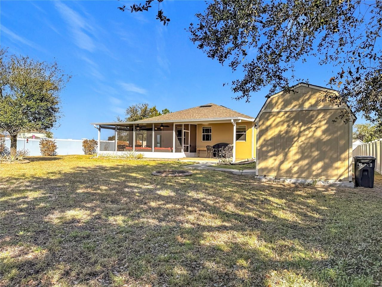 13000 Yale Bluff Drive, Grand Island, FL 32735 Photo