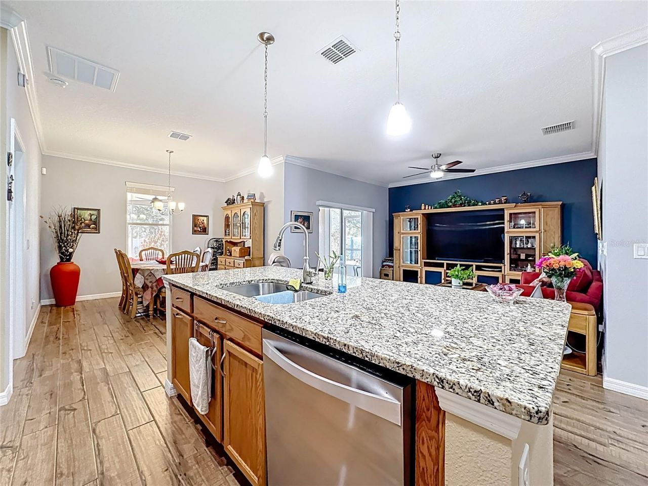 13000 Yale Bluff Drive, Grand Island, FL 32735 Photo