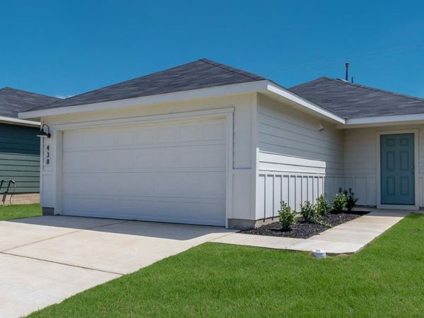 486 Bull Lake CIR, Buda, TX 78610