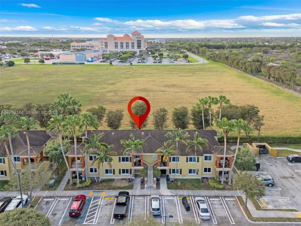 990 NE 33rd Ter , Unit 102, Homestead, FL 33033