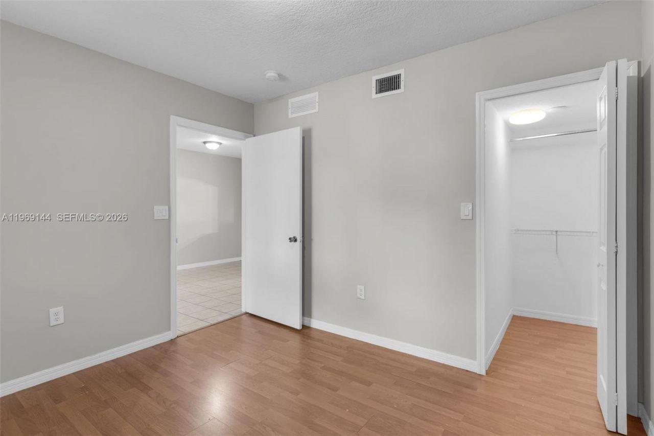 990 NE 33rd Ter , Unit 102, Homestead, FL 33033 Photo