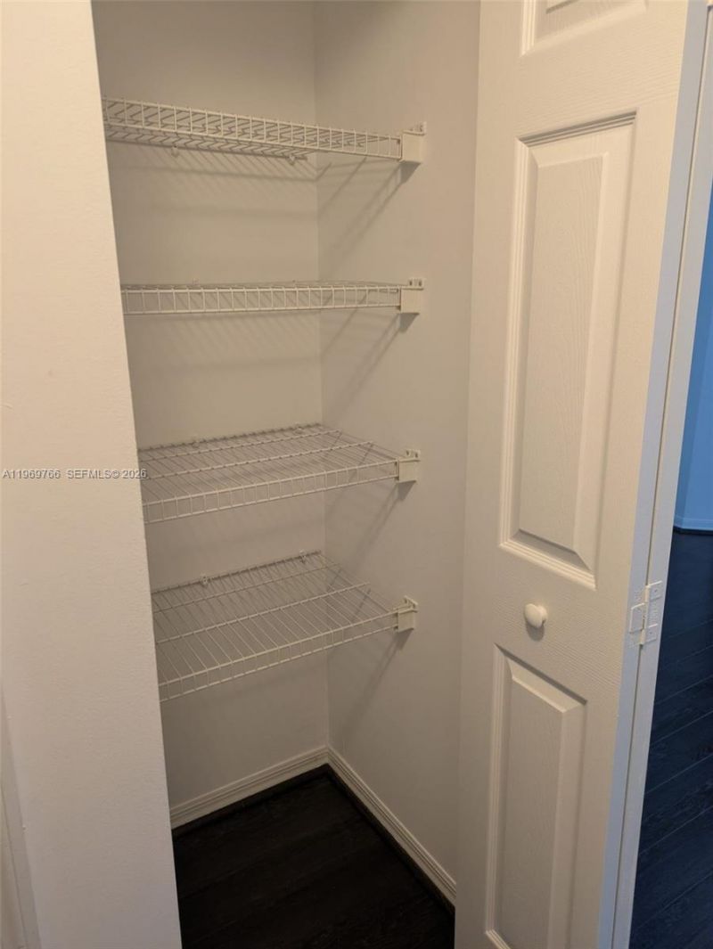 6831 SW 44th St, Unit 302, Miami, FL 33155 Photo