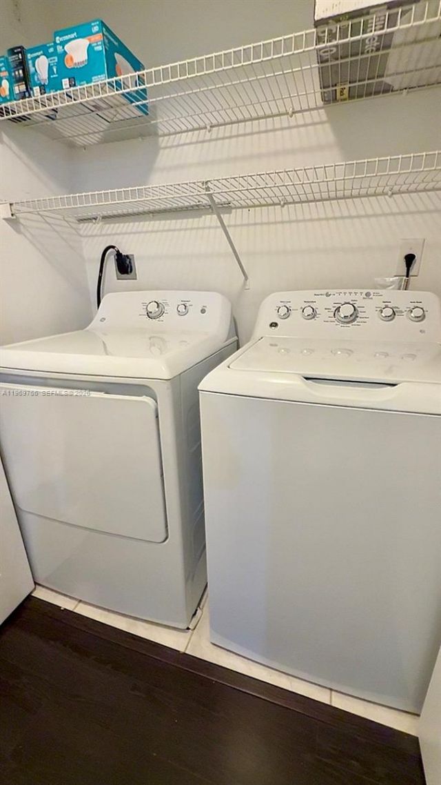 6831 SW 44th St, Unit 302, Miami, FL 33155 Photo