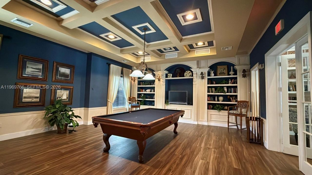 6831 SW 44th St, Unit 302, Miami, FL 33155 Photo