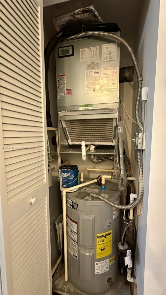 6831 SW 44th St, Unit 302, Miami, FL 33155 Photo