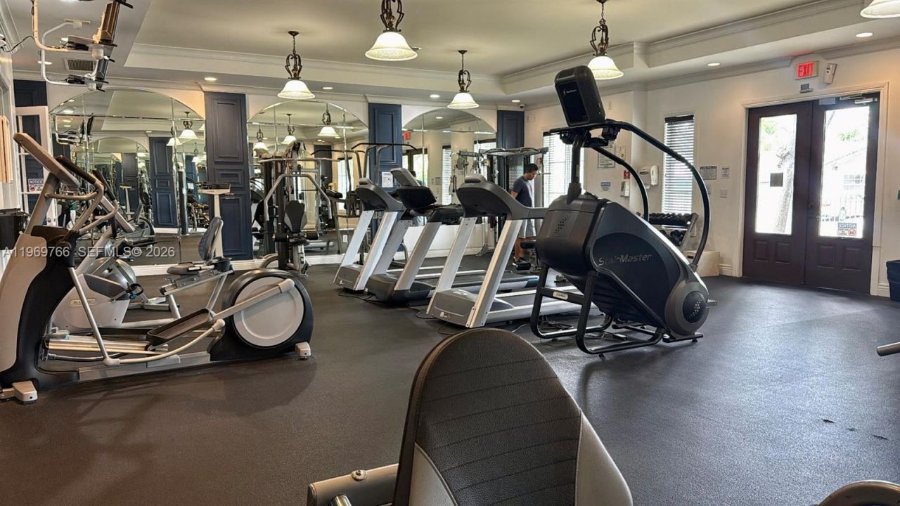 6831 SW 44th St, Unit 302, Miami, FL 33155 Photo