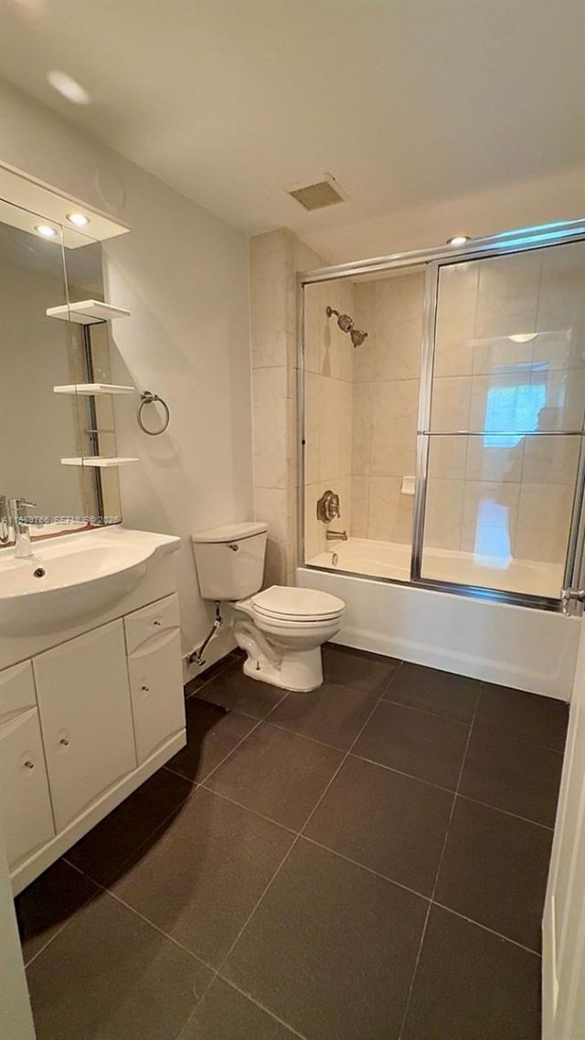 6831 SW 44th St, Unit 302, Miami, FL 33155 Photo