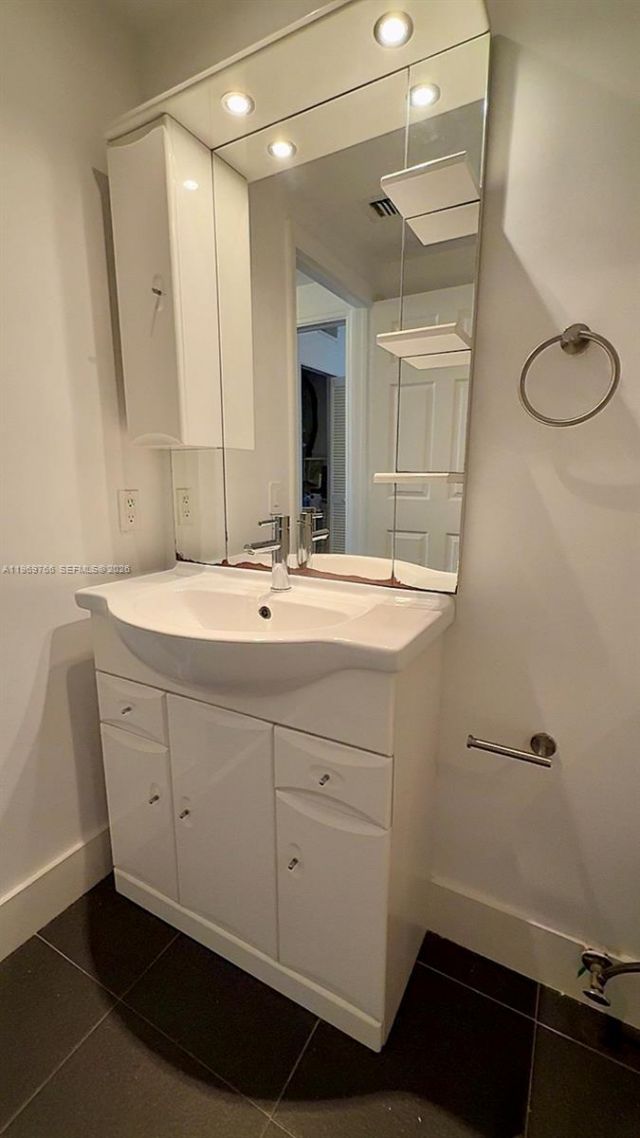 6831 SW 44th St, Unit 302, Miami, FL 33155 Photo