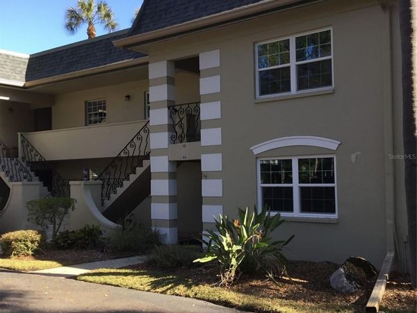 44 COUNTRY CLUB DRIVE, Unit 44, LARGO, FL 33771