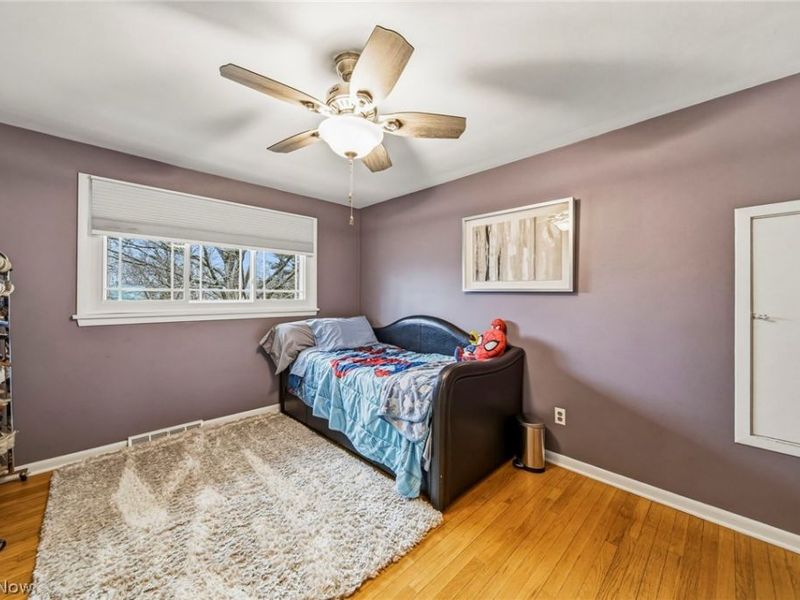 1908 Bromton Drive, Lyndhurst, OH 44124 Photo 15