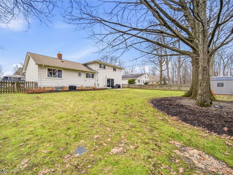 1908 Bromton Drive, Lyndhurst, OH 44124 Photo 33