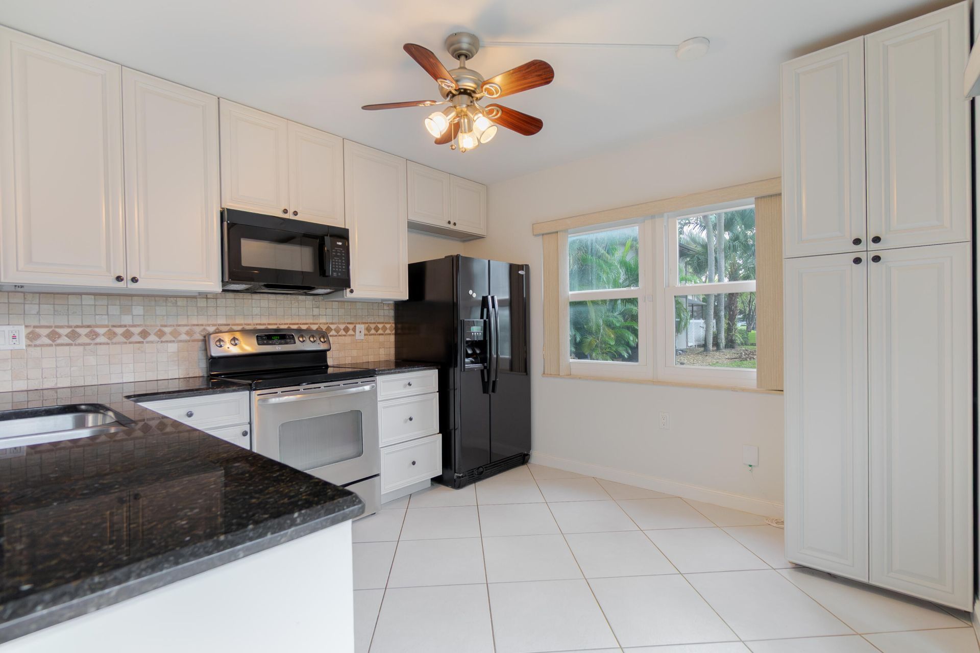 31 Clinton Court, Unit C, Royal Palm Beach, FL 33411 Photo