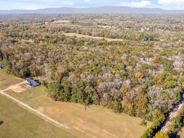 327 Starr Hawk Lane, Chickamauga, GA 30707