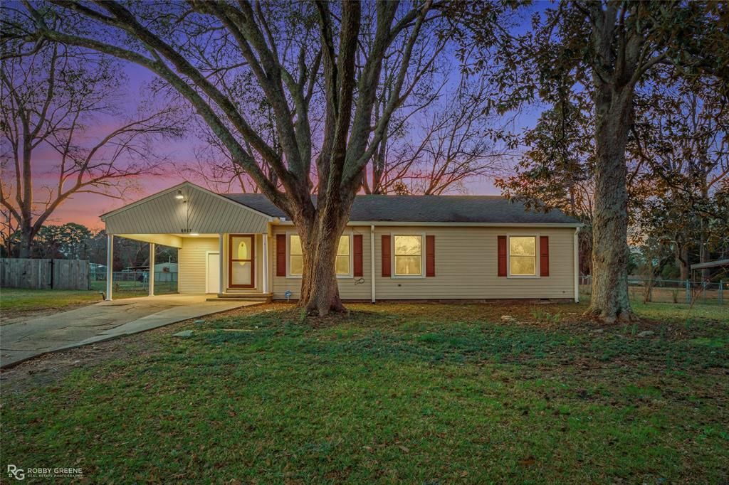 8917 Sweetbriar Lane, Shreveport, LA 71118 Main Photo