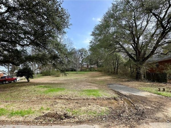 2803 43rd Avenue, Northport, AL 35476