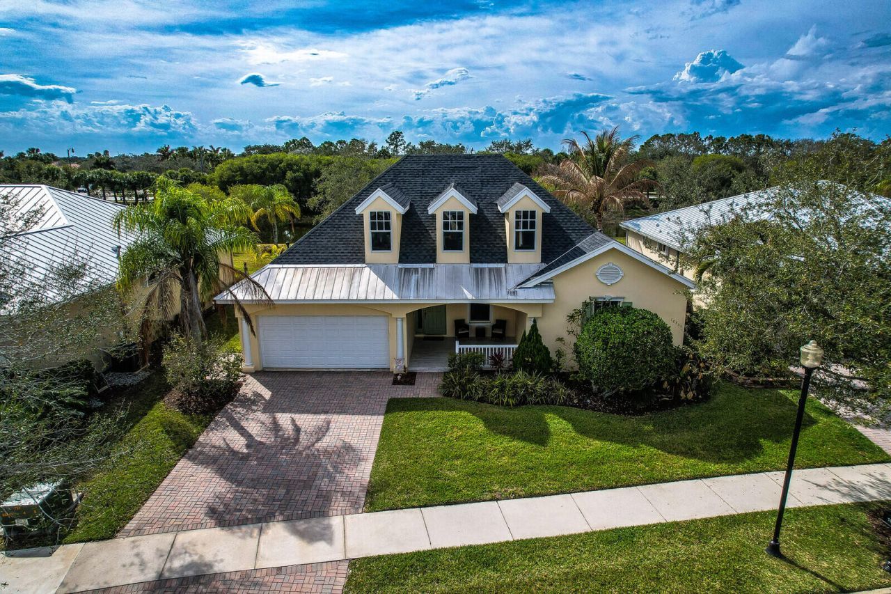 10755 SW Waterway Lane, Port Saint Lucie, FL 34987 Photo