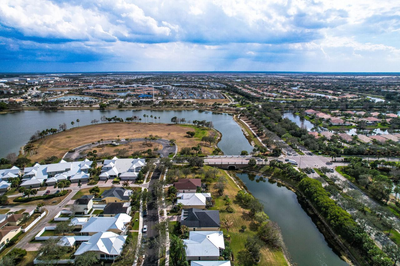 10755 SW Waterway Lane, Port Saint Lucie, FL 34987 Photo
