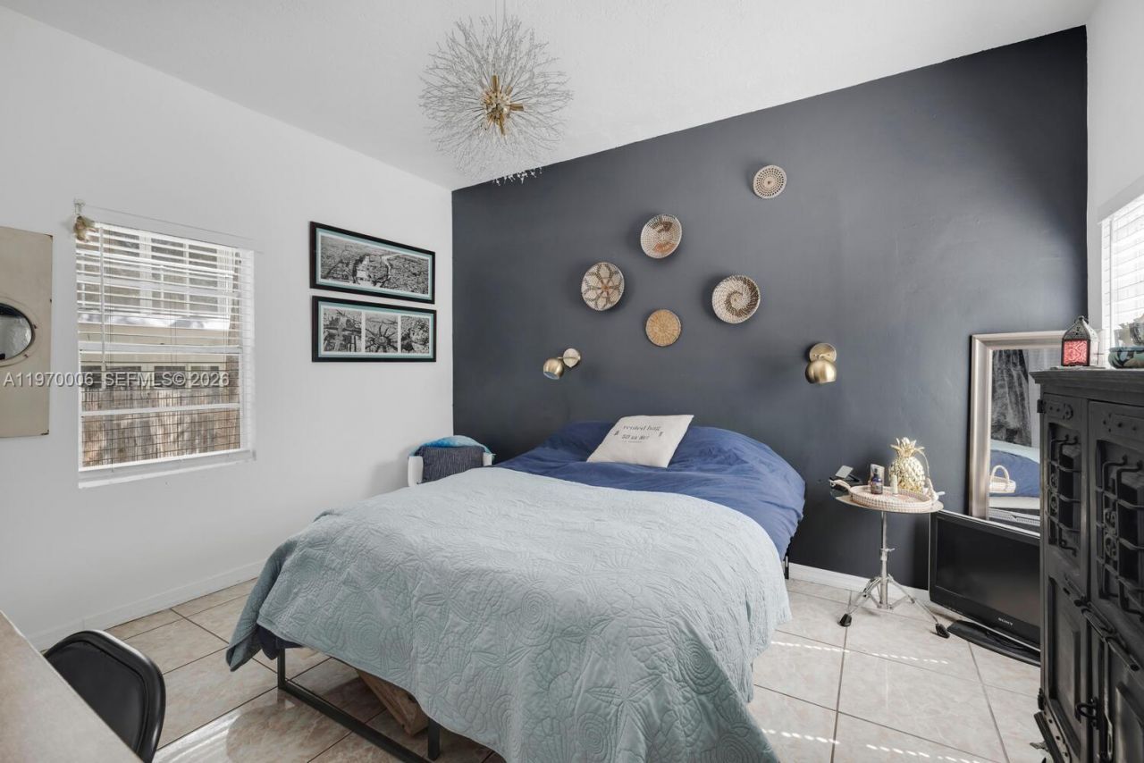 645 NE 62nd St, Miami, FL 33138 Photo