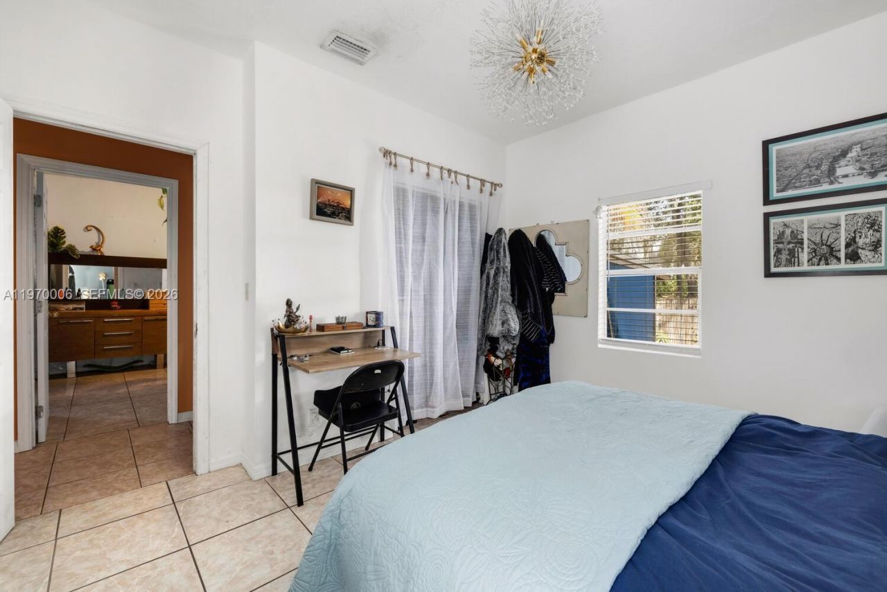 645 NE 62nd St, Miami, FL 33138 Photo