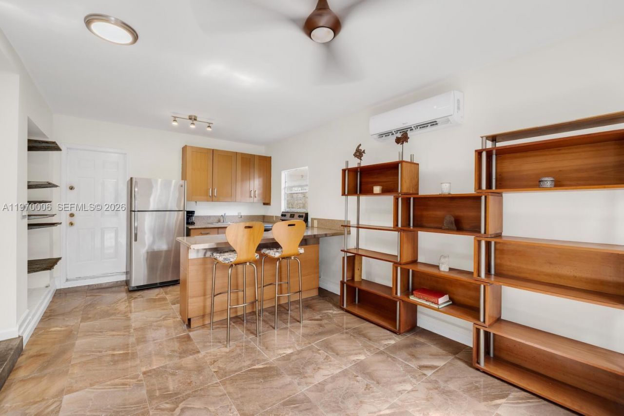 645 NE 62nd St, Miami, FL 33138 Photo