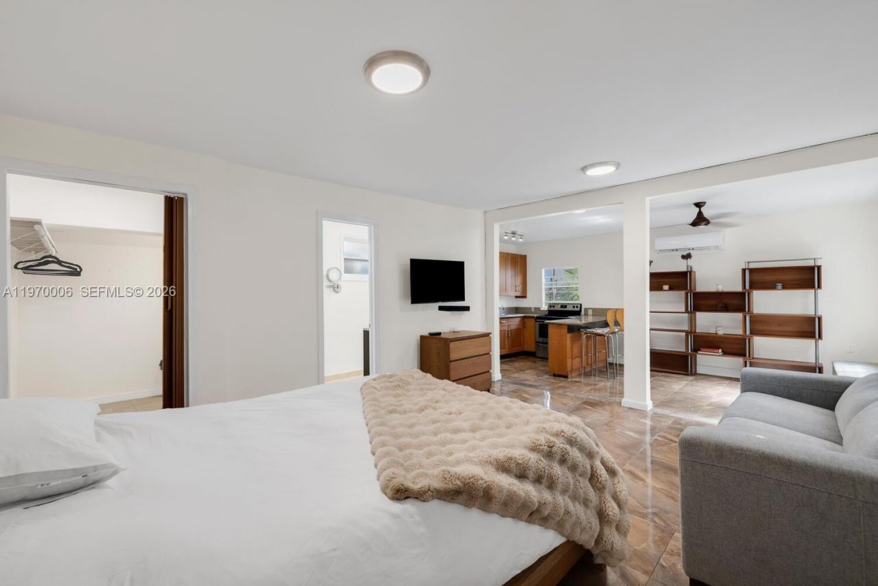 645 NE 62nd St, Miami, FL 33138 Photo