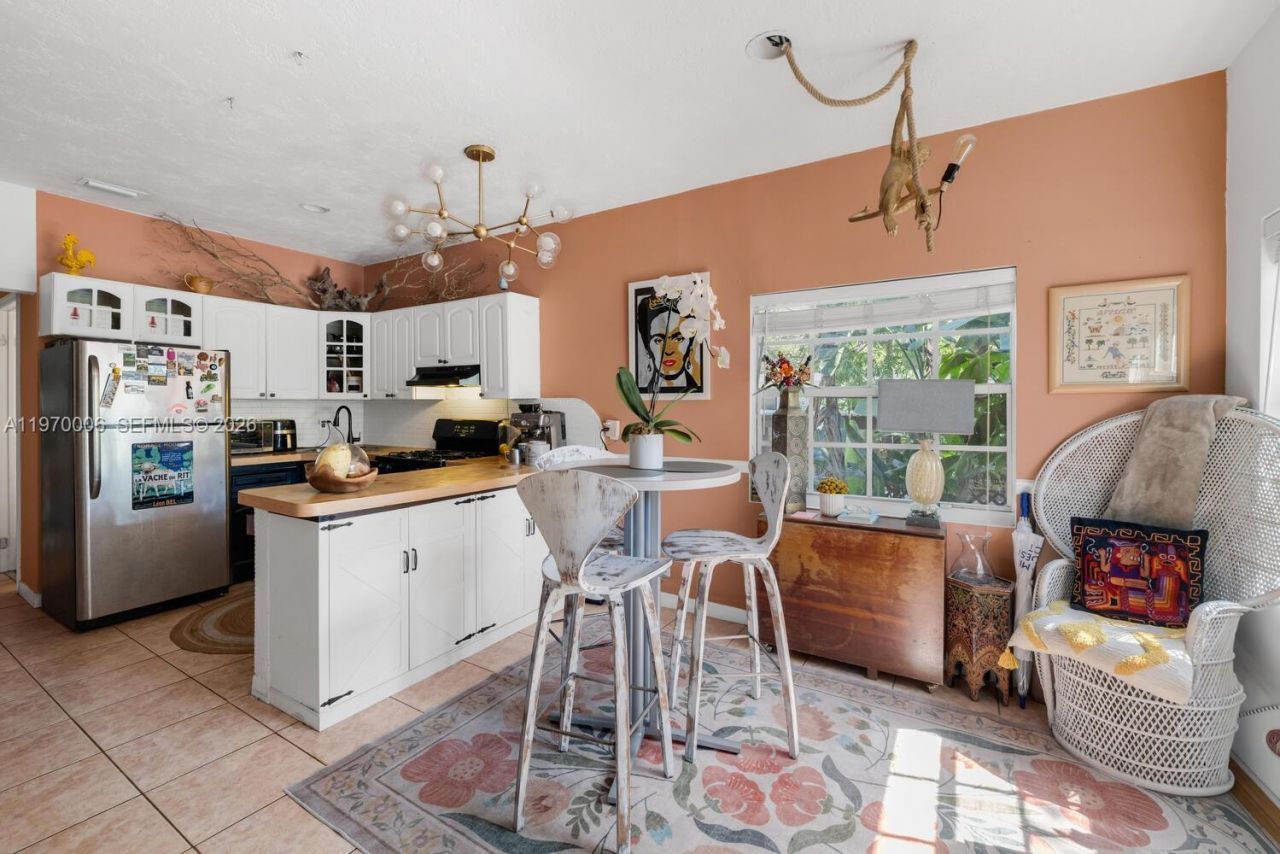 645 NE 62nd St, Miami, FL 33138 Photo