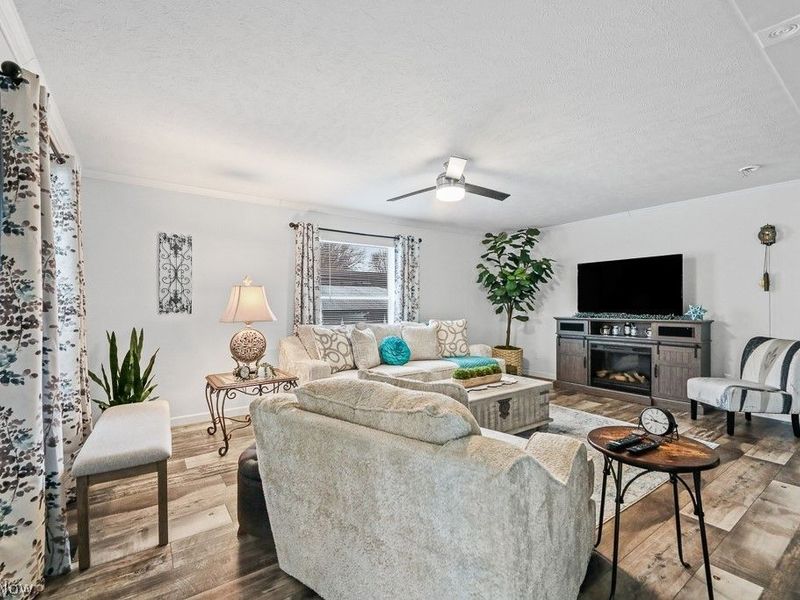 7 Michael Drive, Olmsted Township, OH 44138 Photo 8