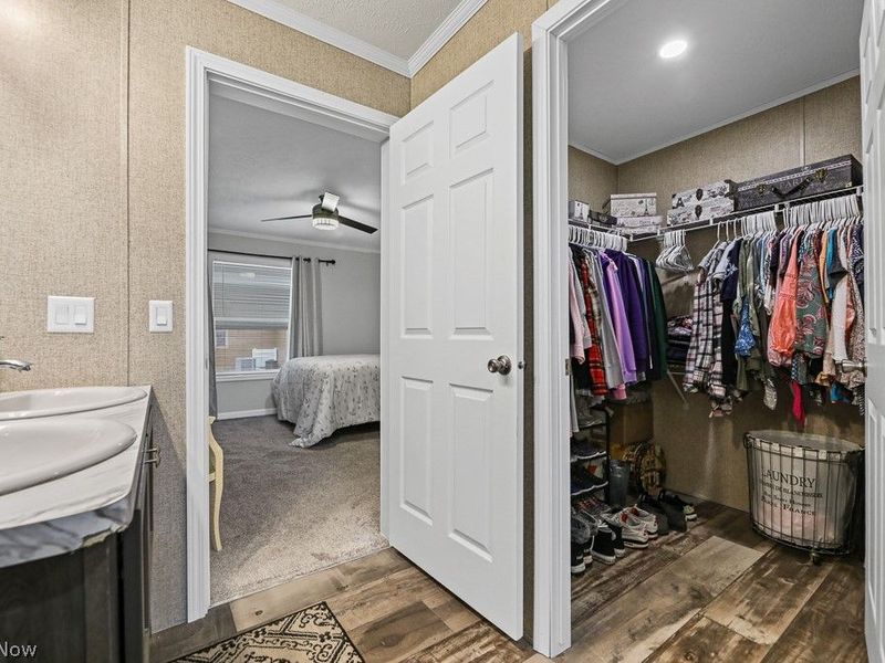 7 Michael Drive, Olmsted Township, OH 44138 Photo 9