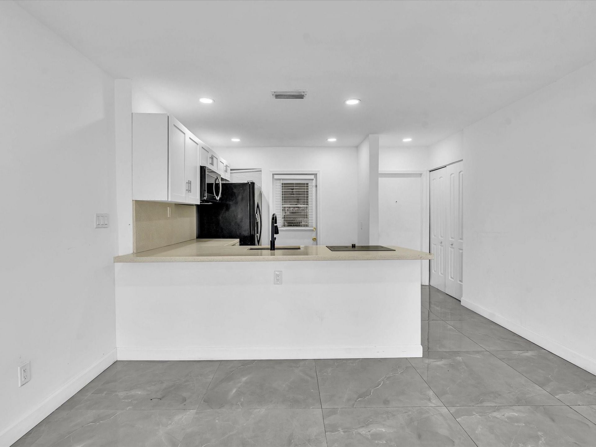 2451 SW 82nd Avenue, Unit 108, Davie, FL 33324 Photo