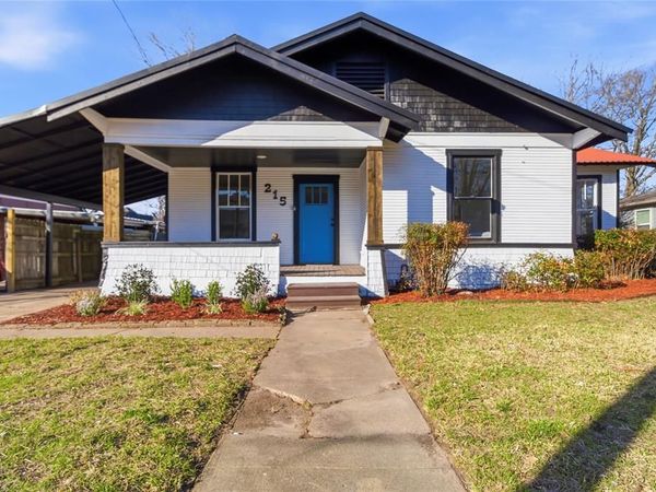 215 E 12th Street, Bonham, TX 75418