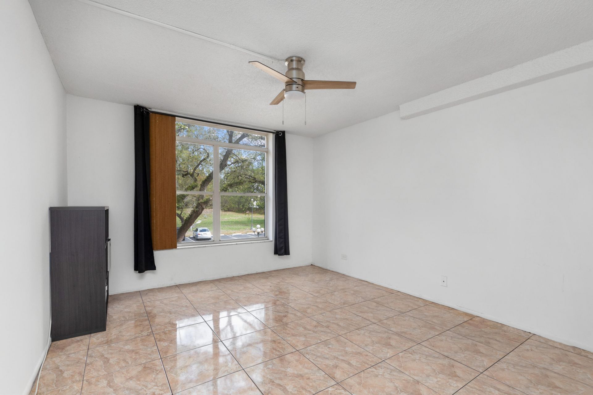 3710 Inverrary Drive, Unit 2G, Lauderhill, FL 33319 Photo