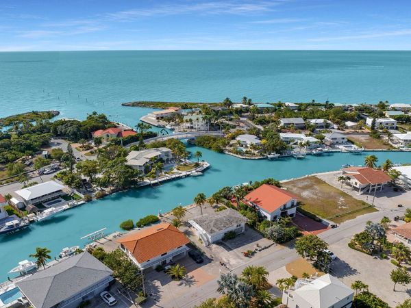 154 S Indies Drive, Duck, FL 33050