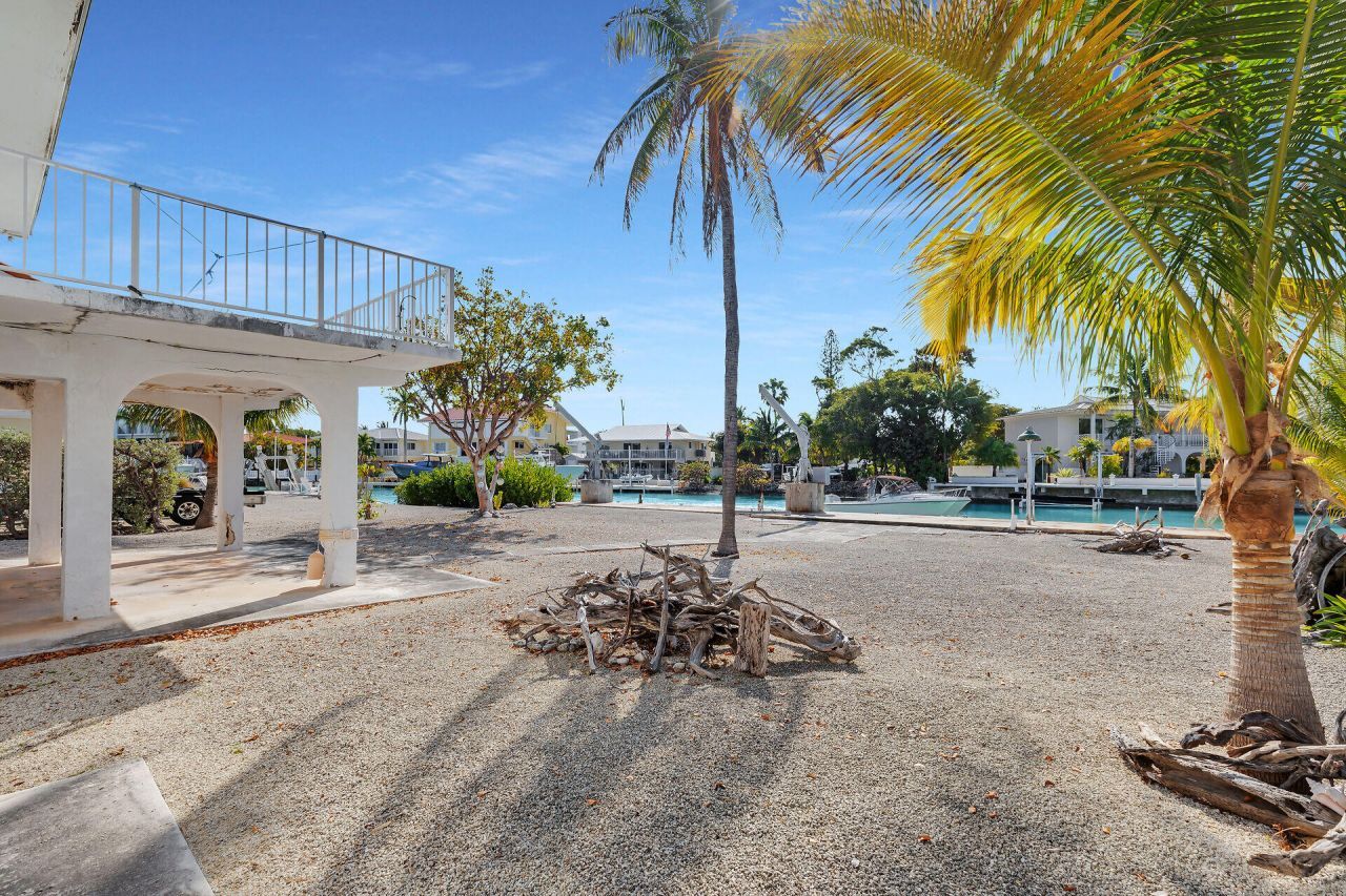 154 S Indies Drive, Duck, FL 33050 Photo