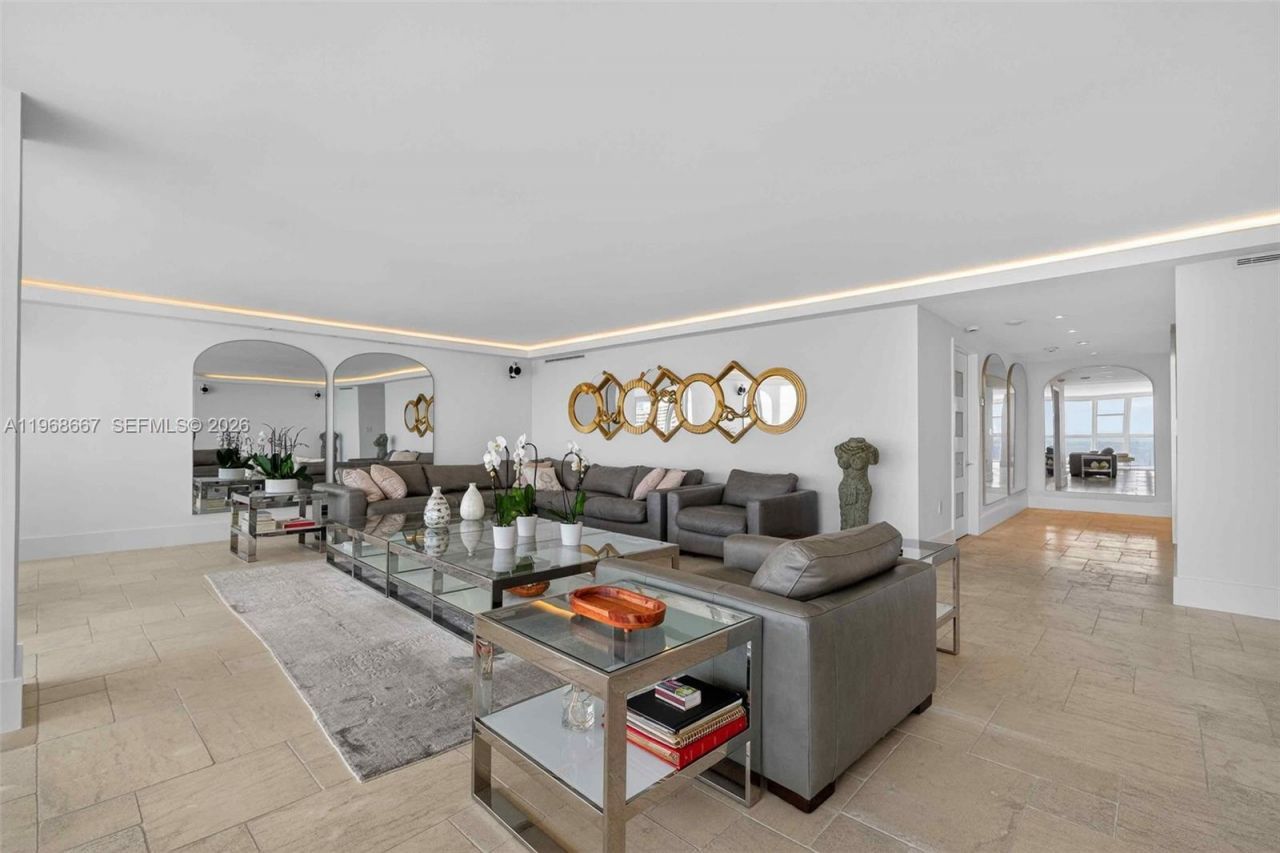 600 Grapetree Dr, Unit 11BN, Key Biscayne, FL 33149 Photo