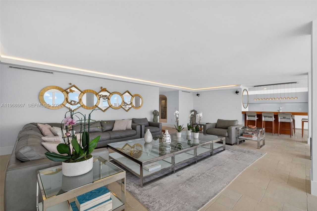 600 Grapetree Dr, Unit 11BN, Key Biscayne, FL 33149 Photo