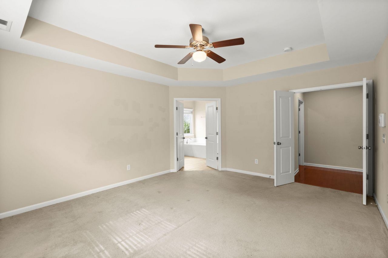 214 Mayfield Drive Photo 24