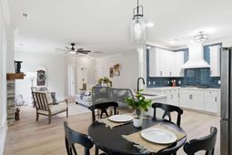 2017 Asher Loop photo 4