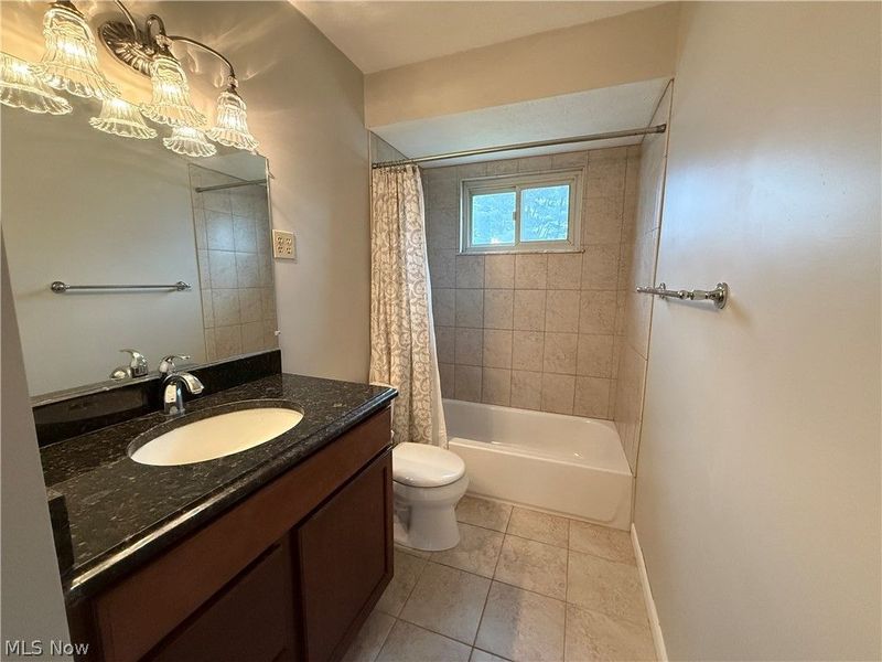 6095 Stark Drive, Brook Park, OH 44142 Photo 8