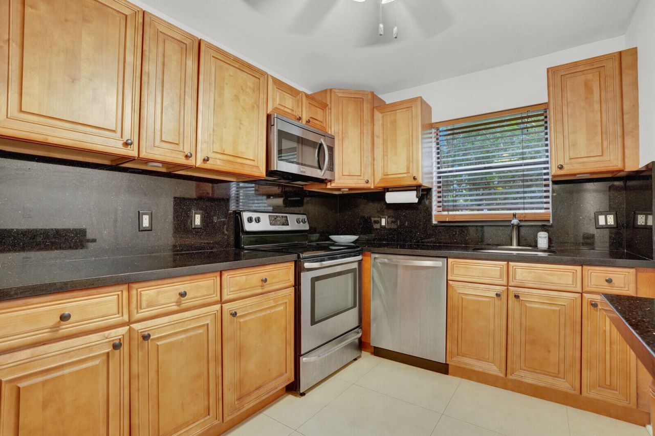 1962 NE 6th Street, Unit 4a, Deerfield Beach, FL 33441 Photo