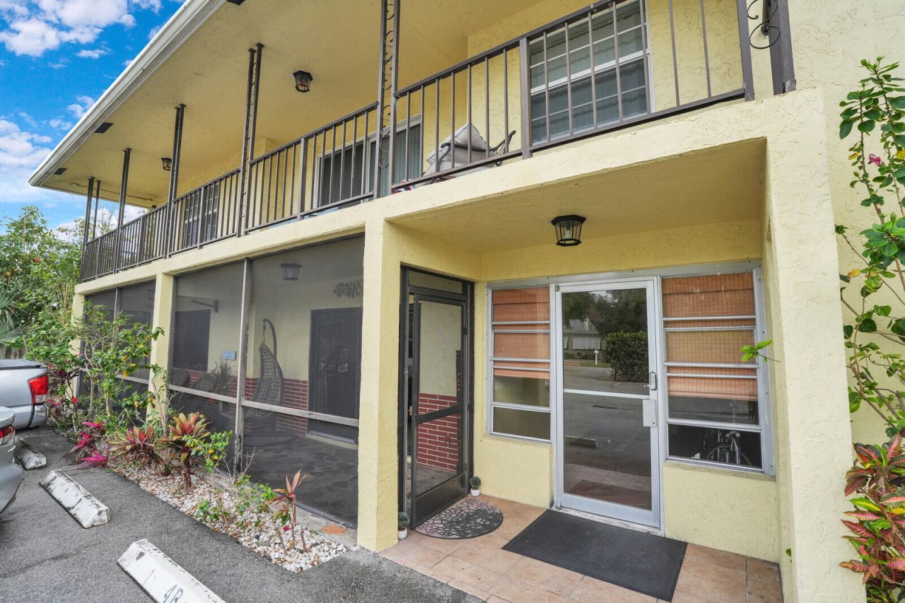 1962 NE 6th Street, Unit 4a, Deerfield Beach, FL 33441 Photo