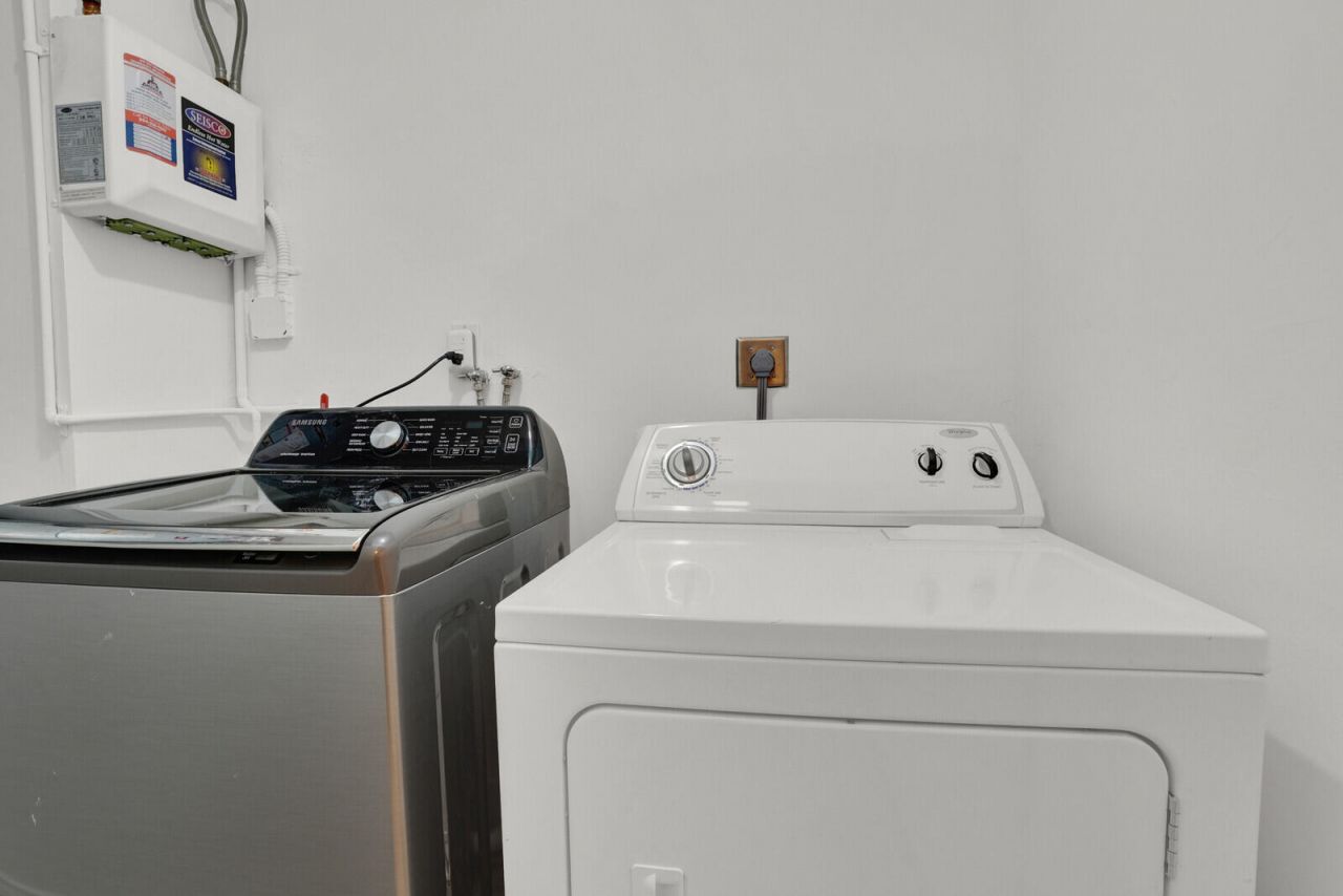 1962 NE 6th Street, Unit 4a, Deerfield Beach, FL 33441 Photo