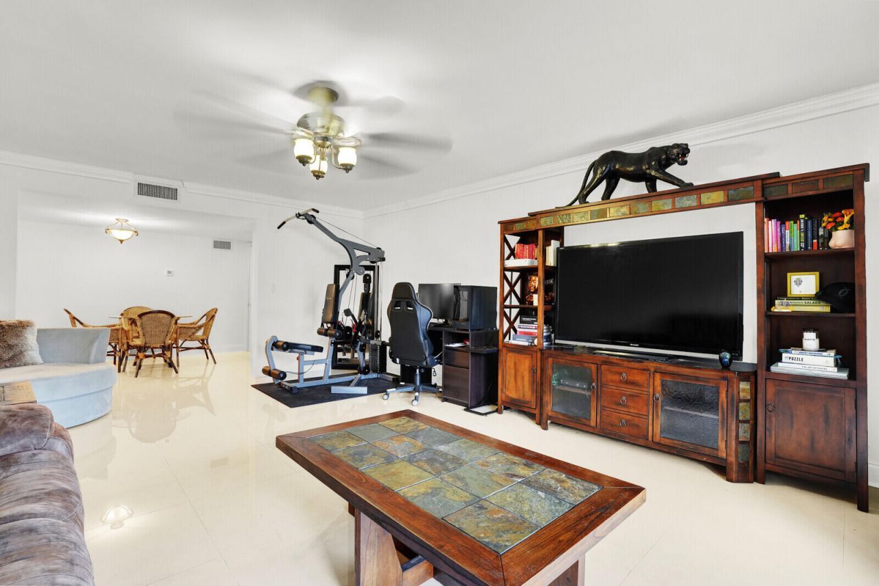 1962 NE 6th Street, Unit 4a, Deerfield Beach, FL 33441 Photo