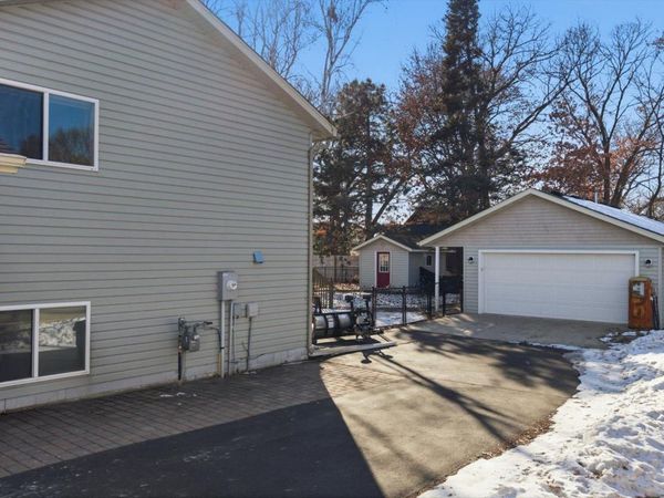 909 4th Avenue E, Sartell, MN 56377