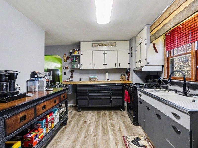 1037 Dayton Avenue NW, Washington Court House, OH 43160 Photo 6