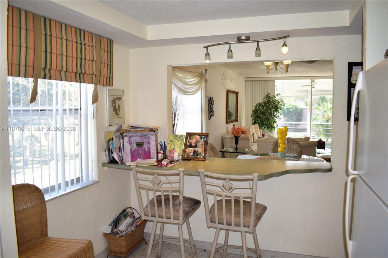 9681 Sunrise Lakes Blvd, Unit 201, Sunrise, FL 33322 Photo